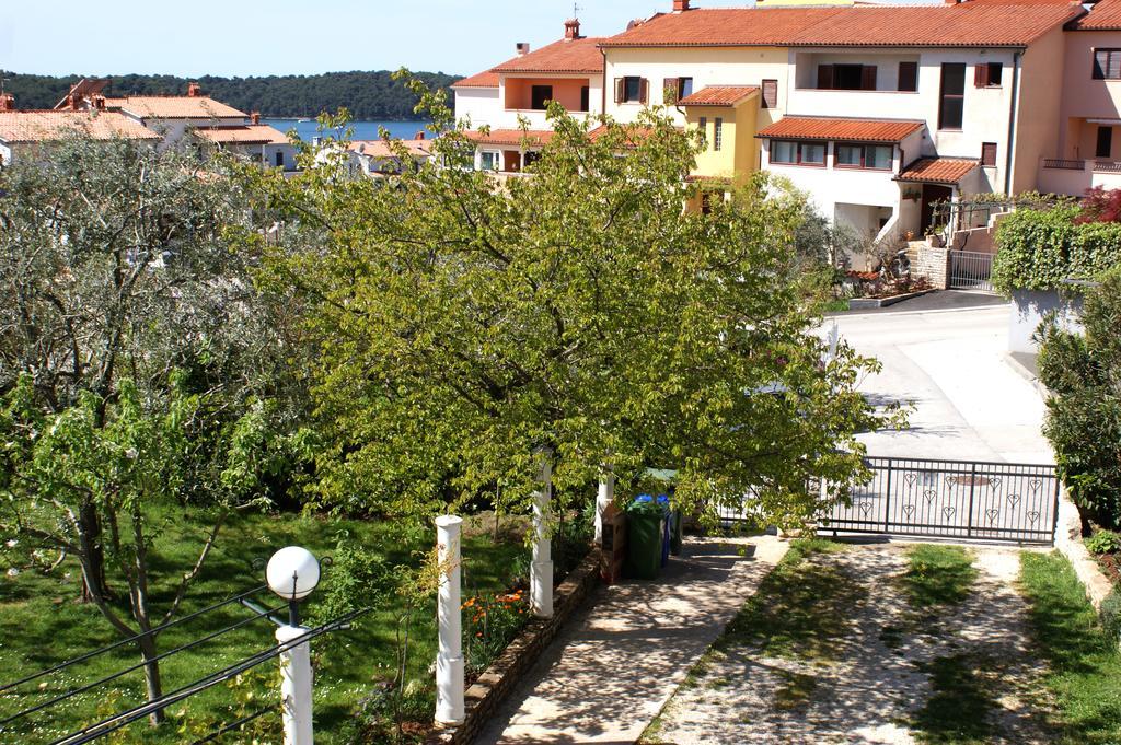 Apartments Cezar Vinkuran Exterior foto