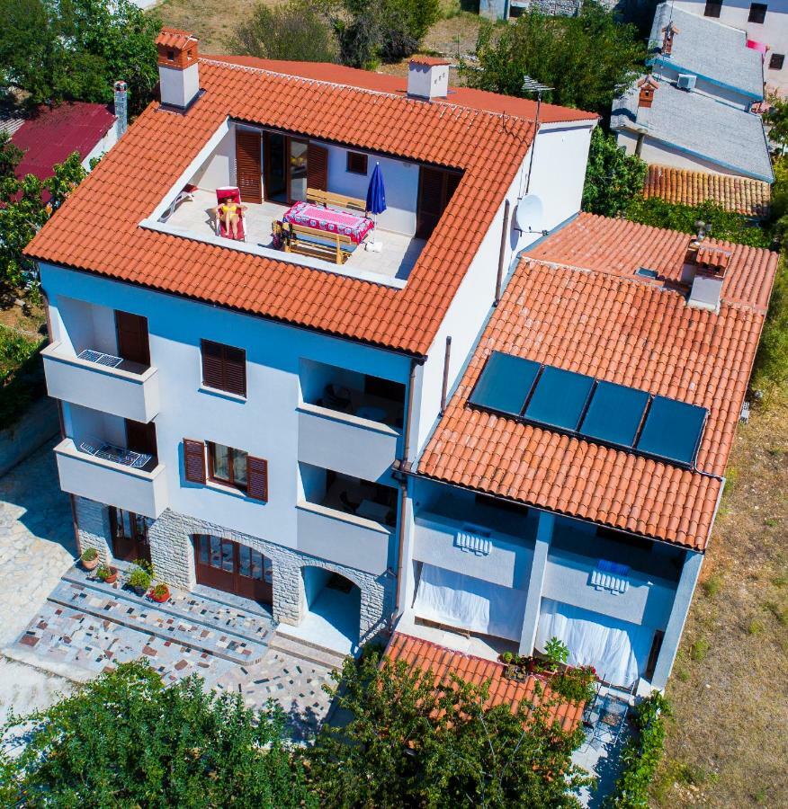 Apartments Cezar Vinkuran Exterior foto